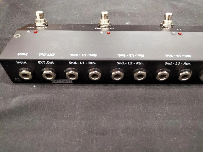 CAJ Switcher LOOP AND LINK