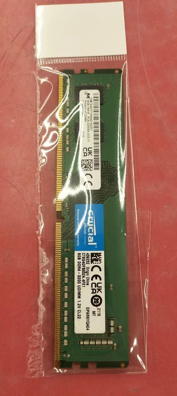 Mémoire Crucial CT8G4DFRA32A