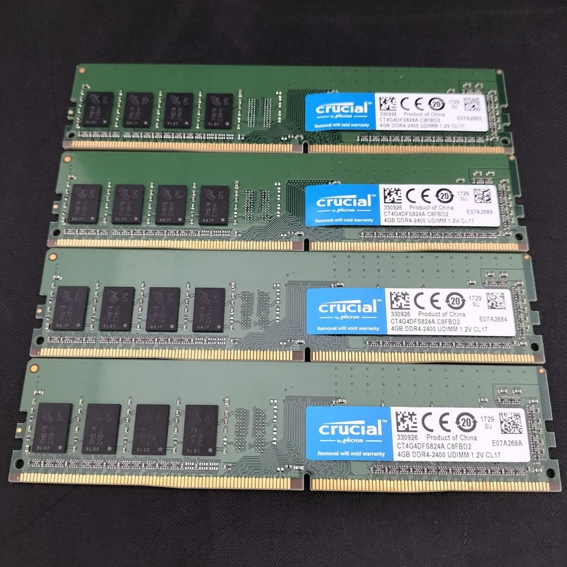CFD Sales DDR4 CT4G4DFS824A/Q4U2400CM-4G ×4 chips