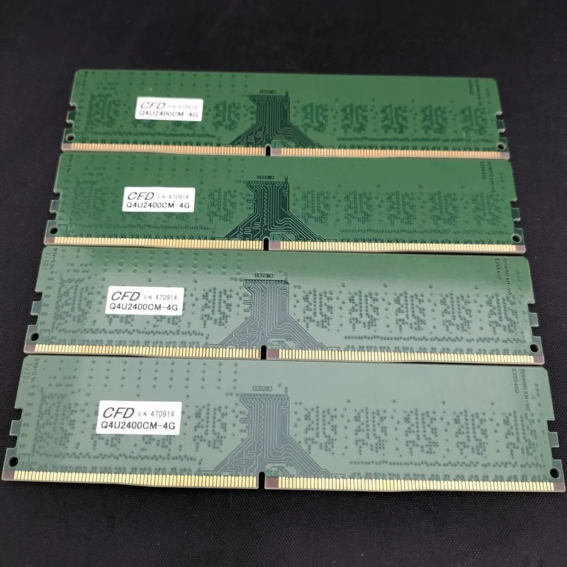 CFD Sales DDR4 CT4G4DFS824A/Q4U2400CM-4G ×4 chips