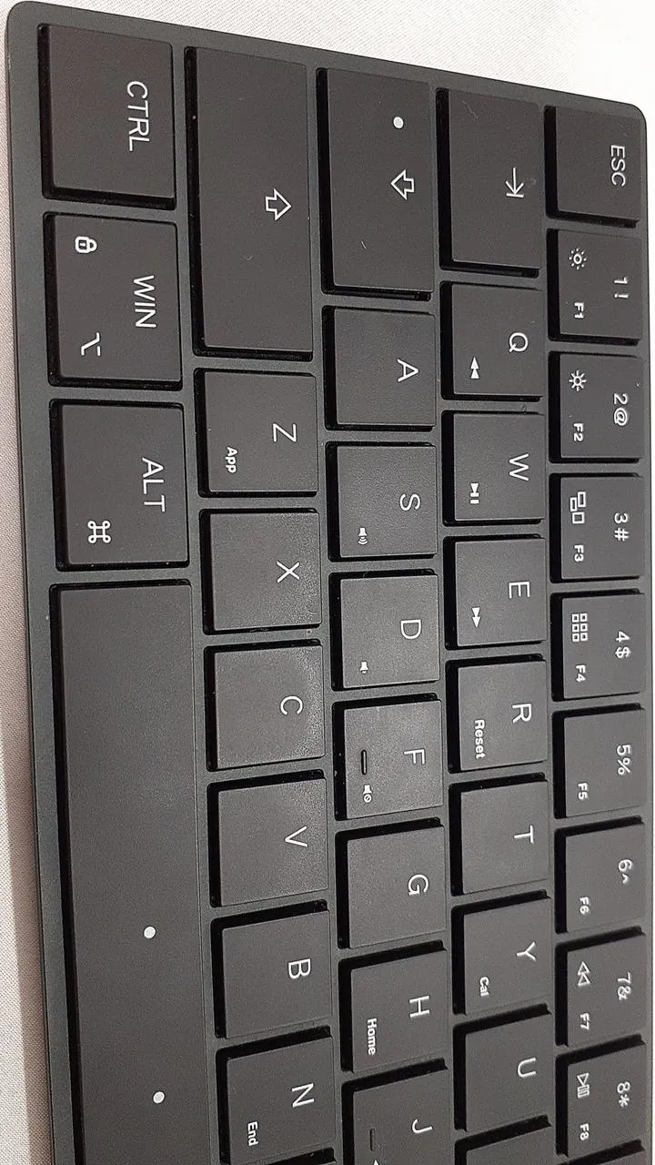 Clavier MISTEL : MD68