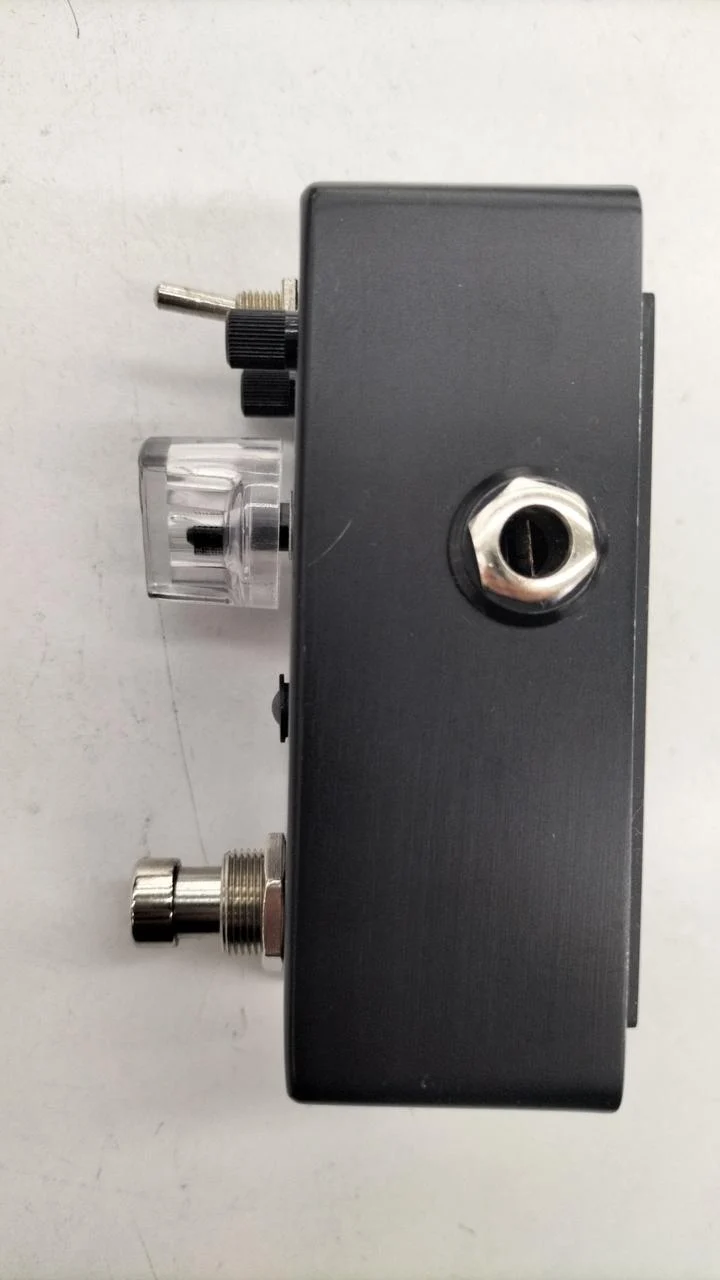 EFFETS REVOL WAH AUTO WAH