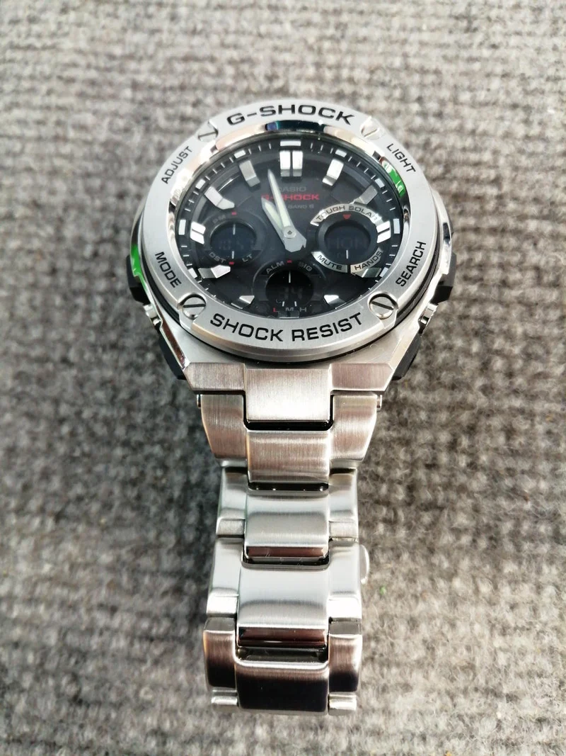 CASIO G-SHOCK GST-W110D