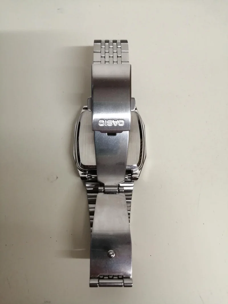 CASIO G-SHOCK SLV/A1100