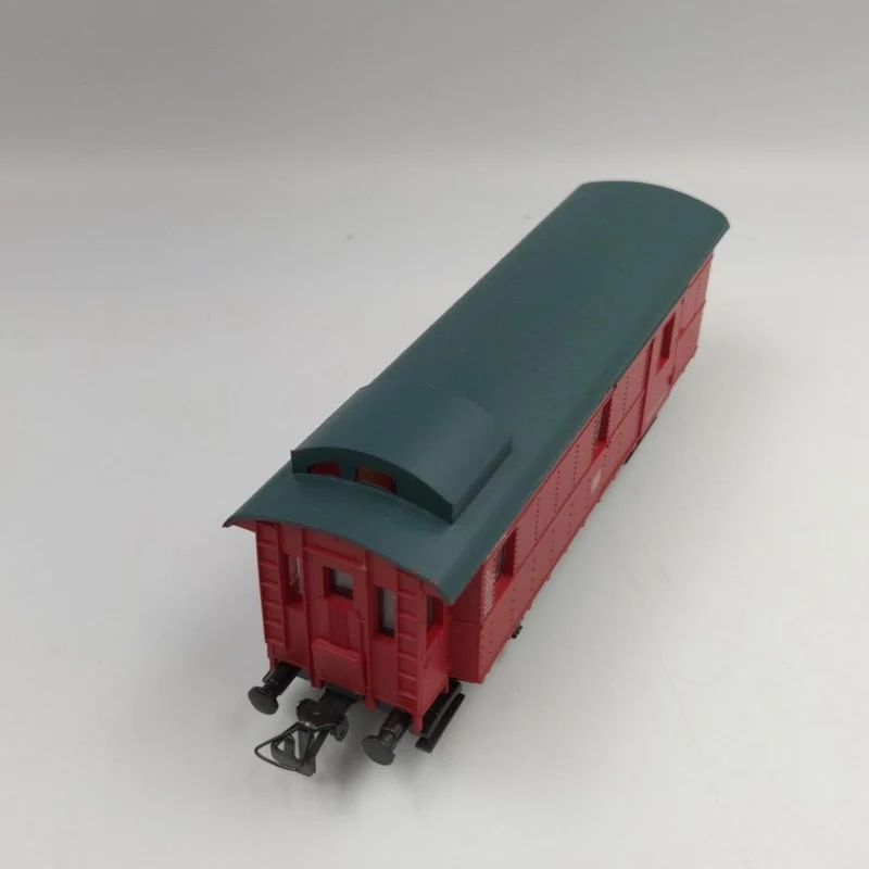 PIKO HO Gauge 0726 Set of 2 Passenger Cars and 1 Freight Car