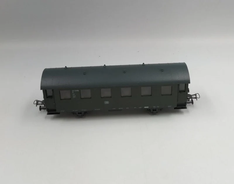 PIKO HO Gauge 0726 Set of 2 Passenger Cars and 1 Freight Car