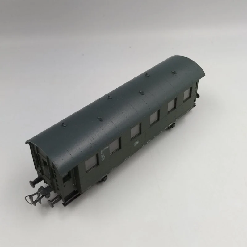 PIKO HO Gauge 0726 Set of 2 Passenger Cars and 1 Freight Car