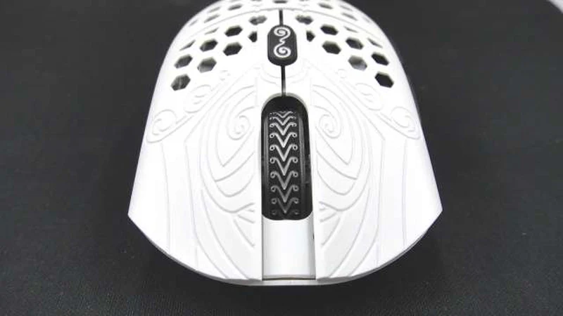 FINAL MOUSE Wireless Gaming Mouse STARLIGHT 12 PEGASUS