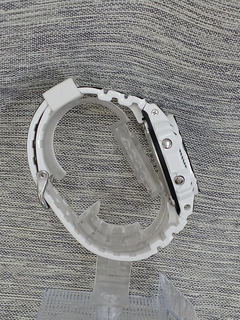 CASIO G-SHOCK DW-5600JV