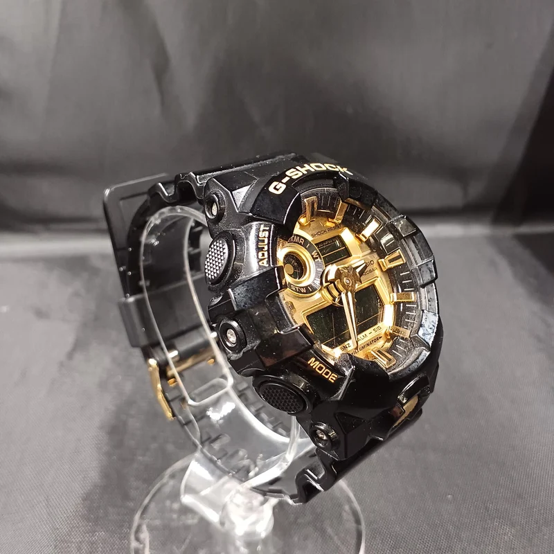 CASIO G-SHOCK GA-710GB