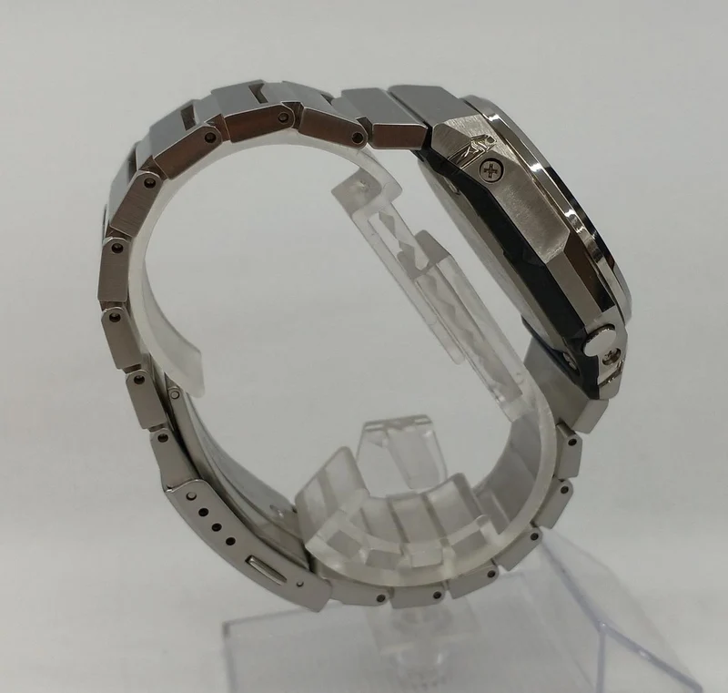 CASIO G-SHOCK GST-B1000