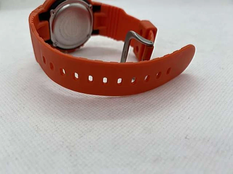 CASIO G-SHOCK « Série Rescue Orange » AMG-M510MR