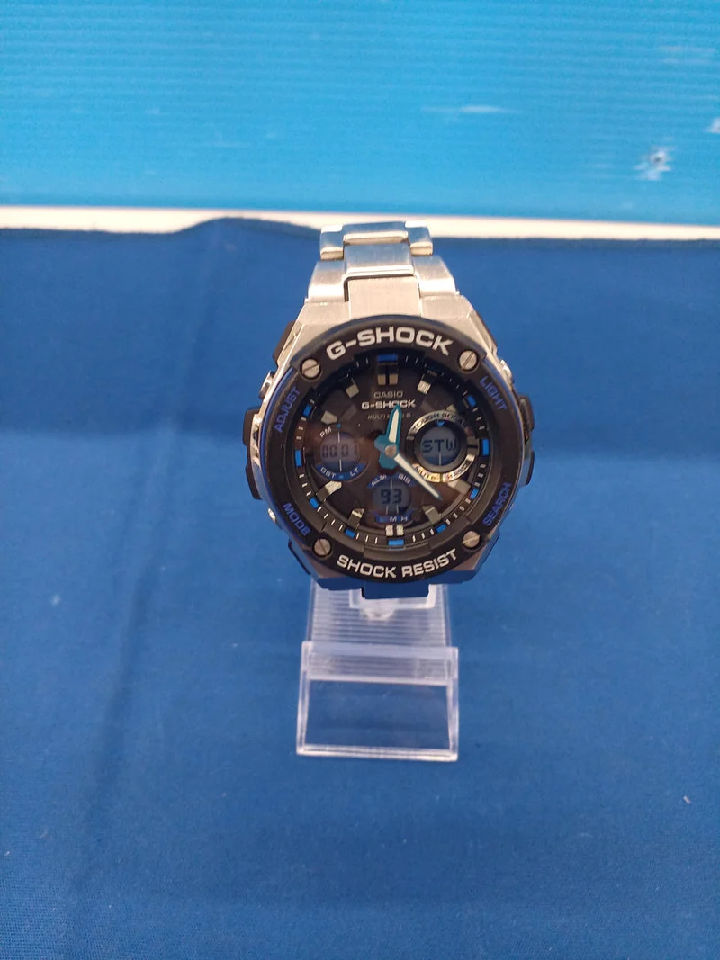 CASIO G-SHOCK GST-W100 GST-W100