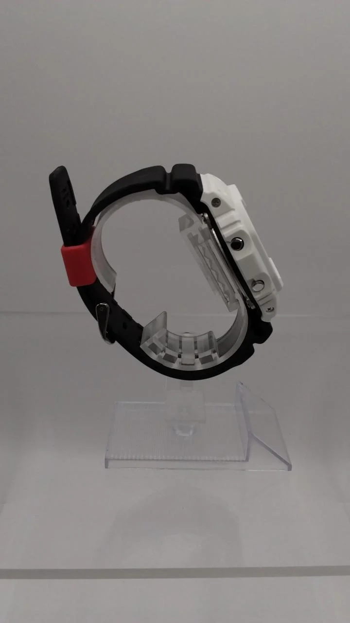 CASIO G-SHOCK×YAKULT. S DW5600VT(2000-WH)