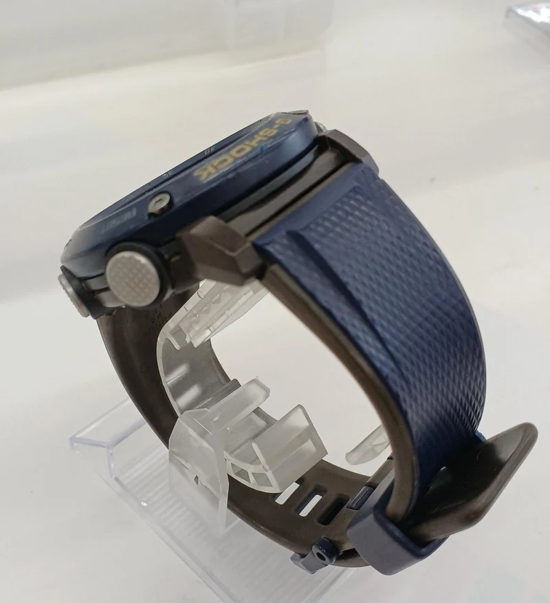 CASIO G-SHOCK GA-2000