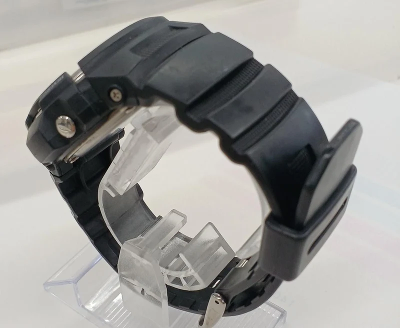 CASIO G-SHOCK AWG-M100