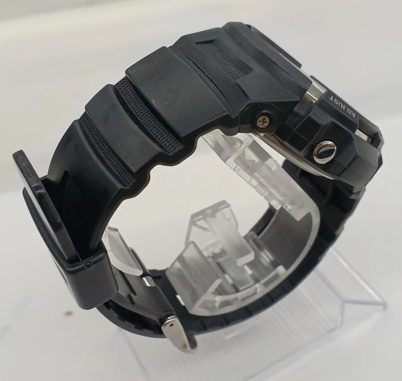 CASIO G-SHOCK AWG-M100