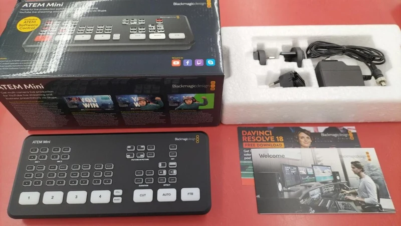 BLACKMAGIC DESIGN Video Switcher ATEM MINI