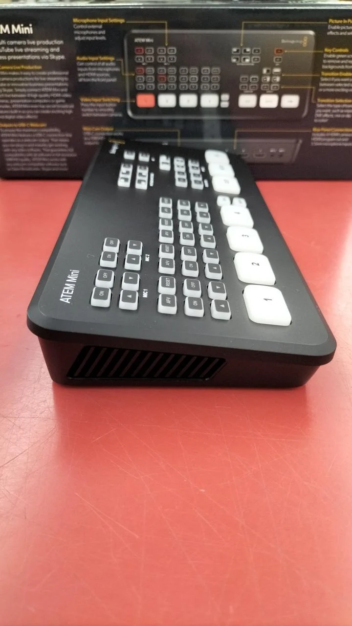 BLACKMAGIC DESIGN Video Switcher ATEM MINI
