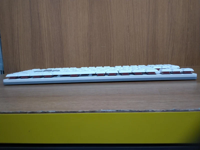 Clavier de jeu LOGICOOL G515-TKL-RTWH