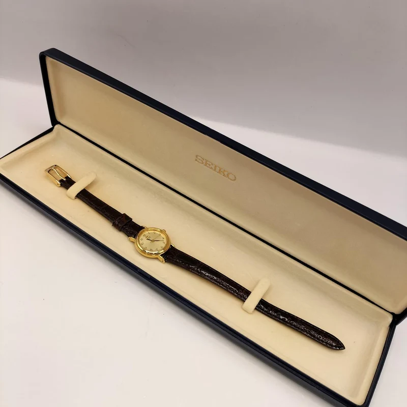 Montre-bracelet SEIKO GALAXY 1N01-0E20