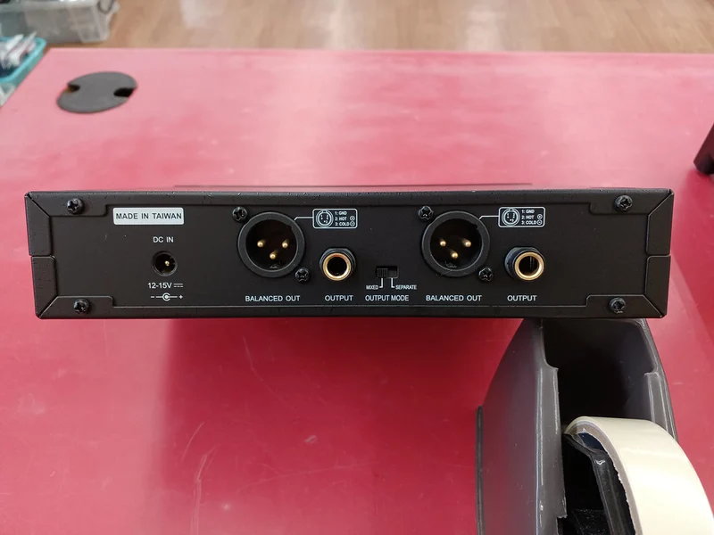Système de microphone sans fil CLASSIC PRO CWR242S