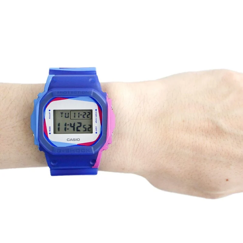 Montre CASIO G-SHOCK 5600, Homme, Lunette et bracelet interchangeables, Bracelet de rechange, Bleu, Violet, Blanc, Squelette, DWE-5600PR-2 [Importation parallèle]