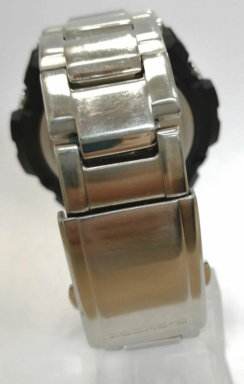 Montre CASIO G-SHOCK GST-W3100 en acier inoxydable / Légères taches