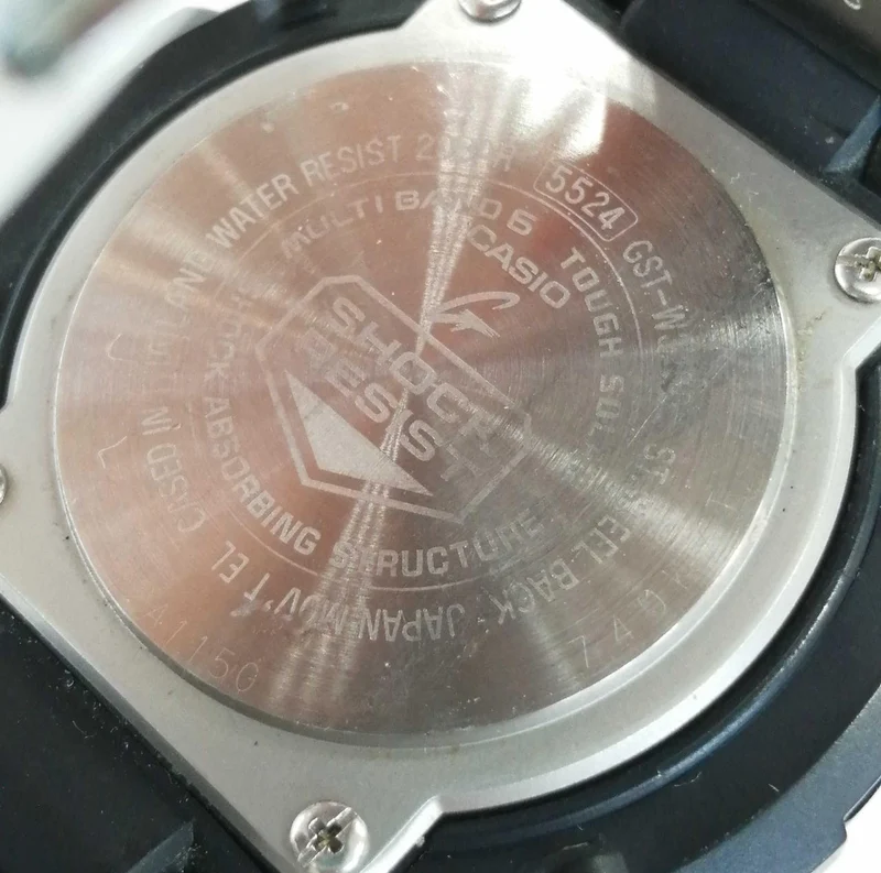 Montre CASIO G-SHOCK GST-W3100 en acier inoxydable / Légères taches