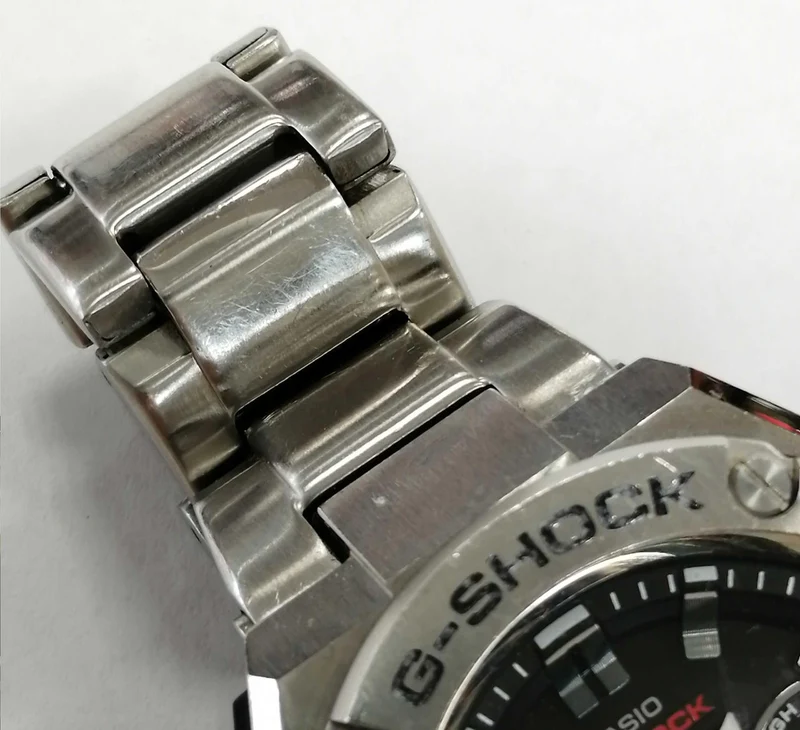Montre CASIO G-SHOCK GST-W3100 en acier inoxydable / Légères taches