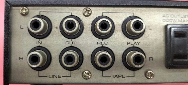 Table de mixage de microphones AZDEN AX-10