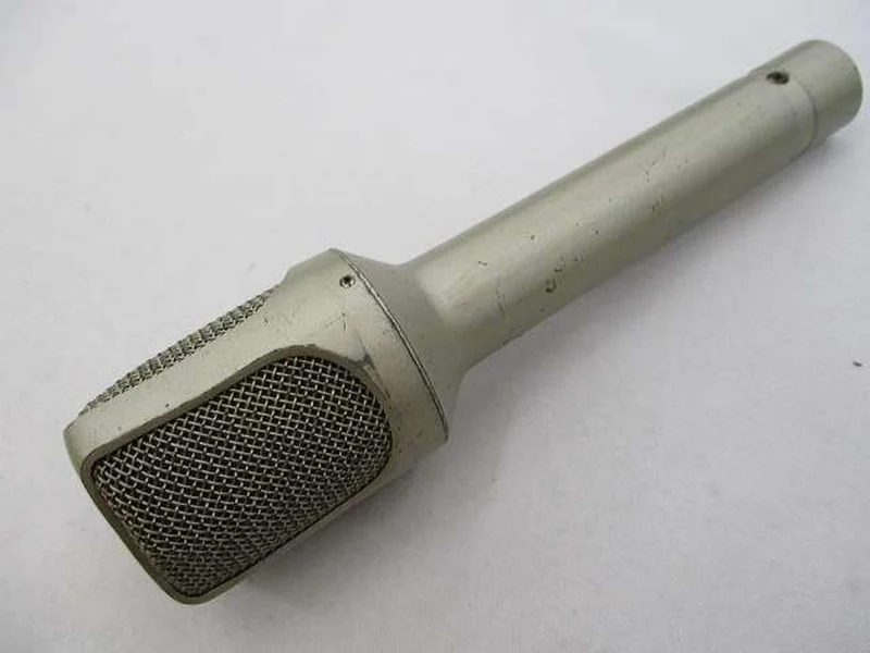 Microphone dynamique SONY F-560