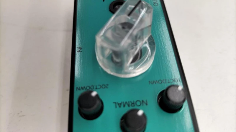 REVOL EFFECTS Octaver Bar EOT-01