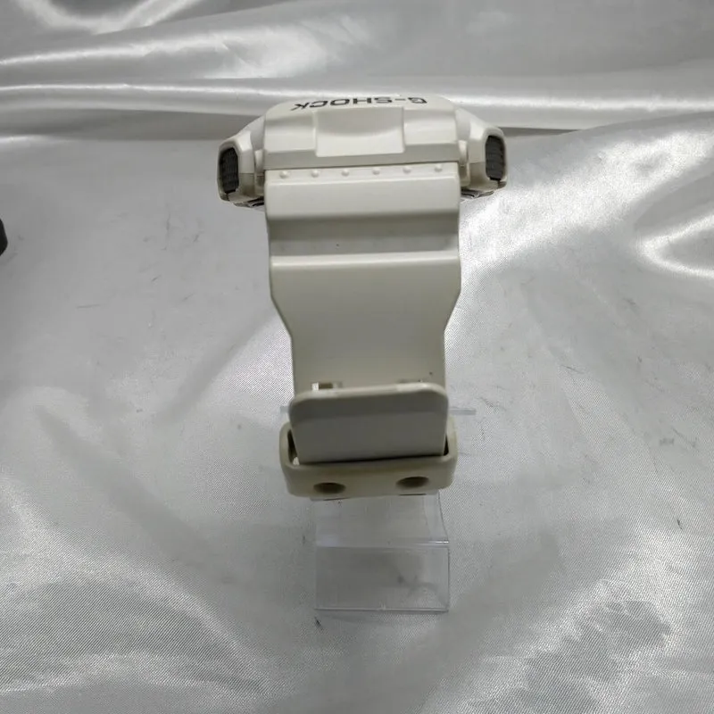 Montre numérique à quartz CASIO G-SHOCK GA-110C