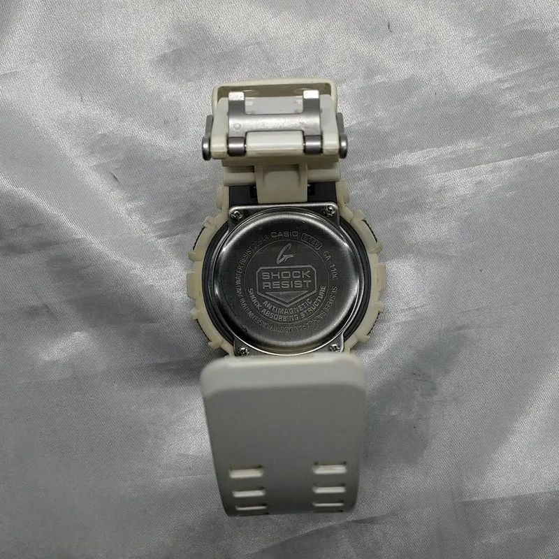 Montre numérique à quartz CASIO G-SHOCK GA-110C
