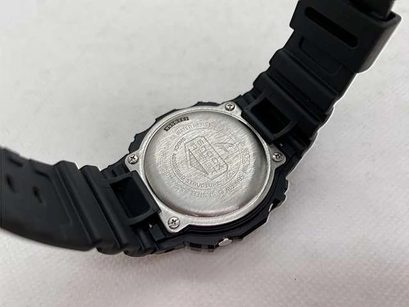 Montre CASIO G-SHOCK Digital série 5600 DW-5600RW