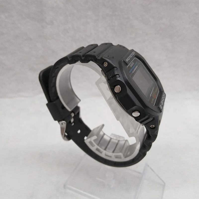 CASIO G-SHOCK DW-5600UE