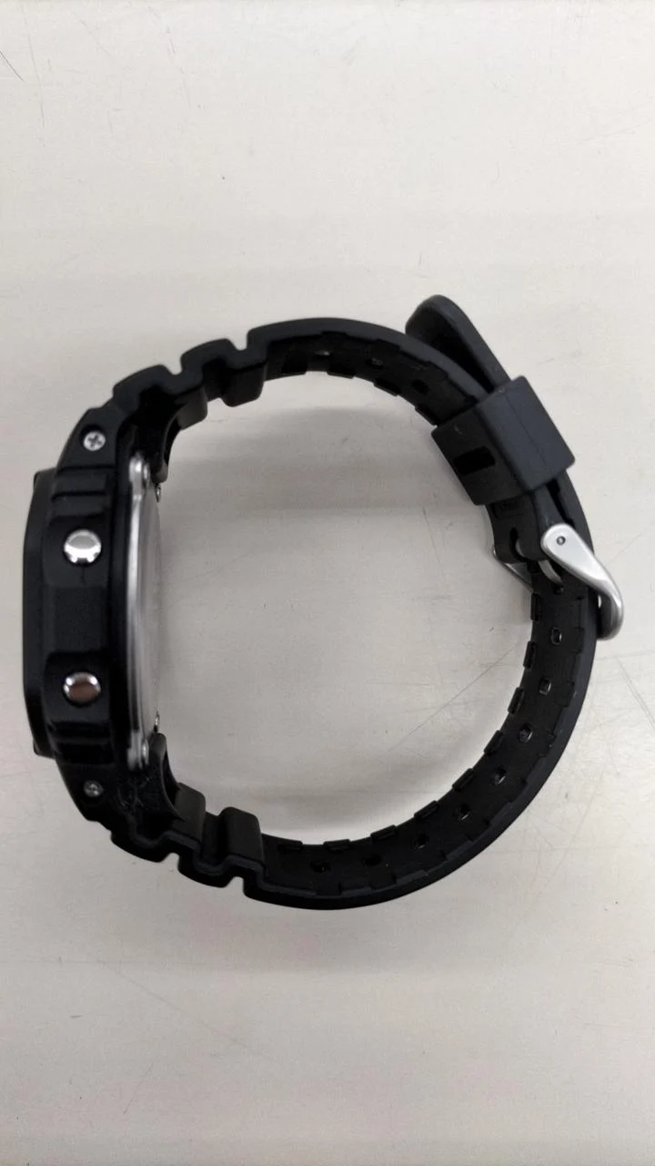 Montre-bracelet CASIO DW-5600UBB