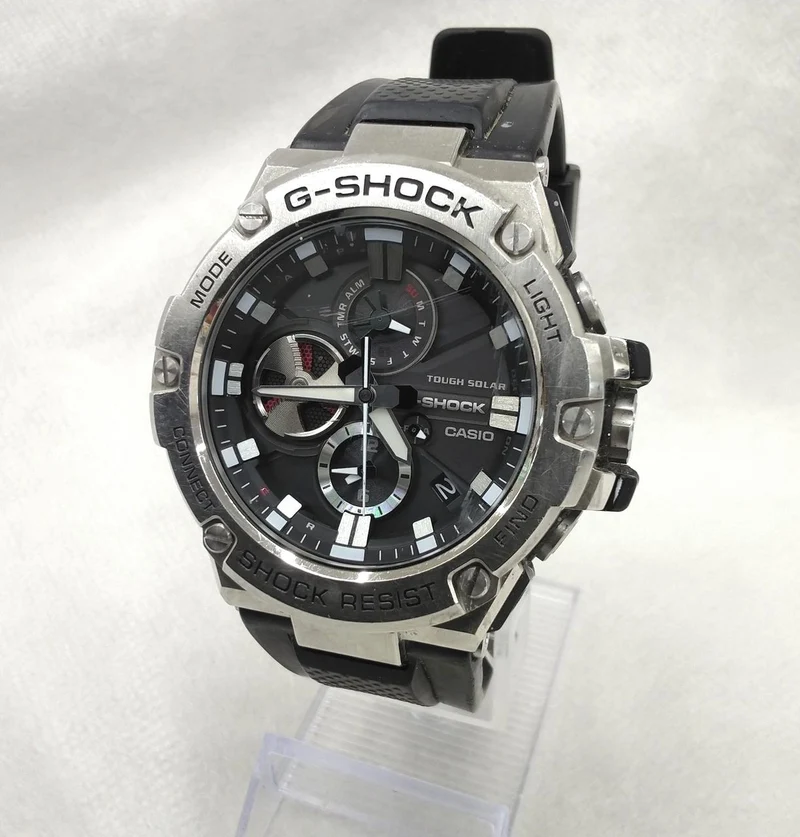 Montre CASIO G-SHOCK Tough Solar GST-B100 : rayures importantes