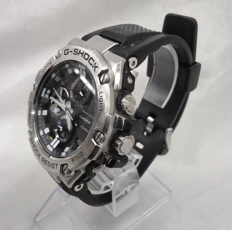 Montre CASIO G-SHOCK Tough Solar GST-B100 : rayures importantes