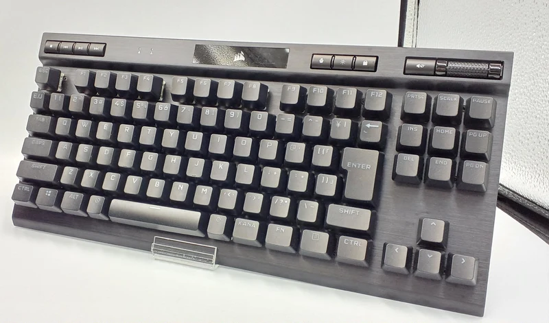 Clavier de jeu CORSAIR K70 RGB TKL/RGP0071