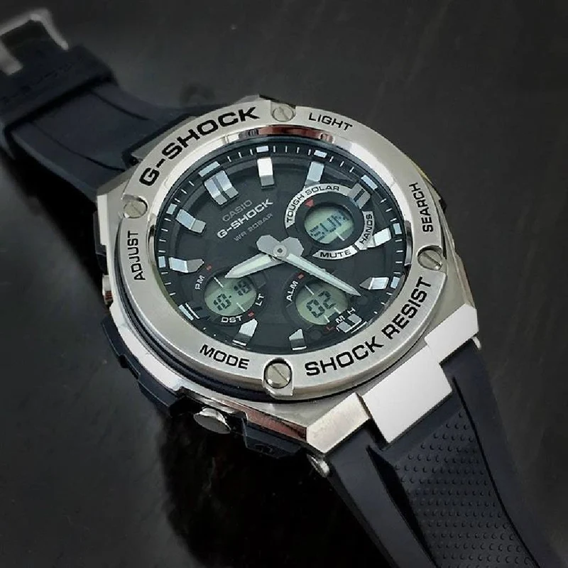 Montre CASIO G-SHOCK G-STEEL analogique-numérique radiopilotée solaire GST-W110-1A / GST-W110-1AER (Modèle international - Identique au modèle national GST-W110-1AJF) Montre homme [Importation parallèle]