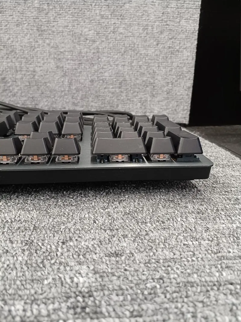 Clavier de jeu LOGICOOL G512 CARBONE