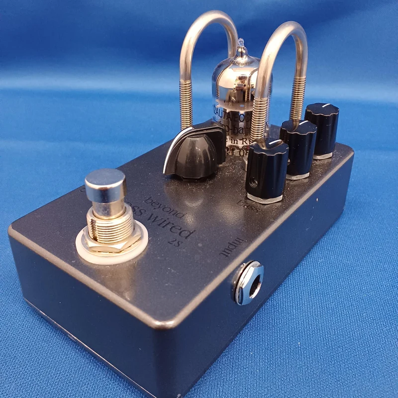 BEYOND Preamplifier BASS WIRED 2S