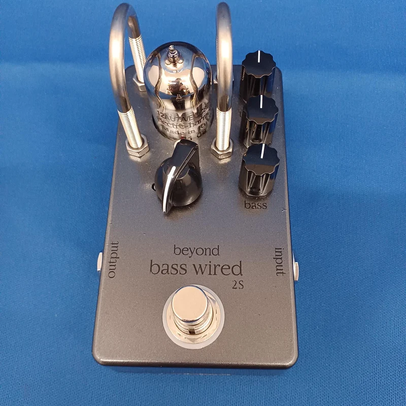 BEYOND Preamplifier BASS WIRED 2S