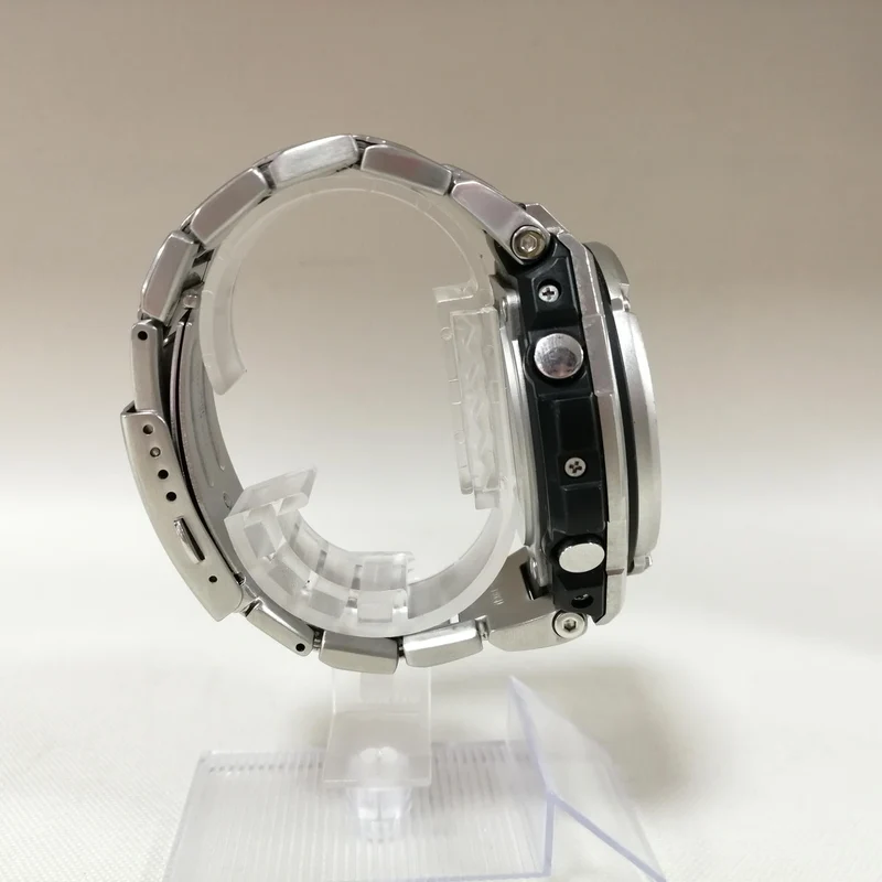 CASIO G-SHOCK GST-W110D Silver