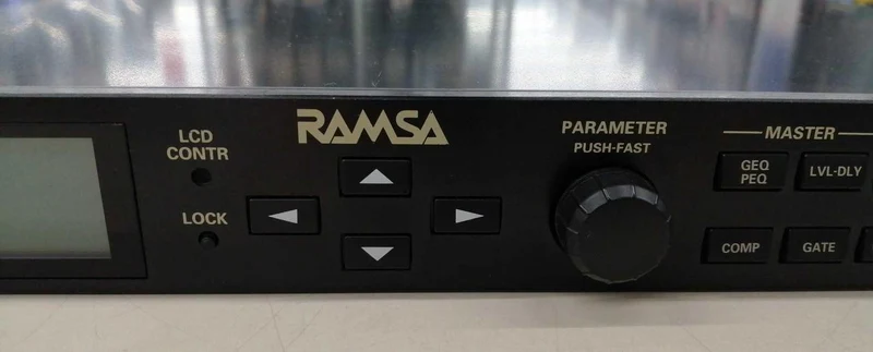 Multiprocesseur numérique PANASONIC WZ-DM35
