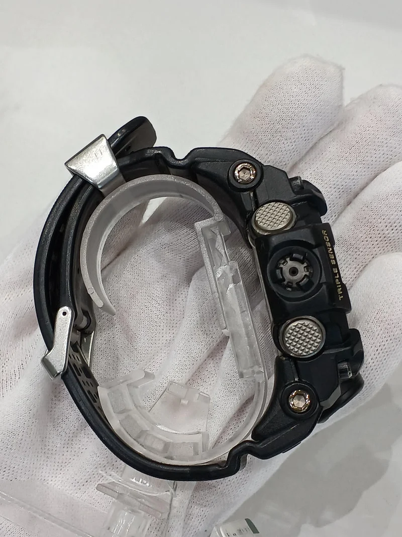 CASIO G-SHOCK Radio-Controlled Solar Wristwatch GWG-1000