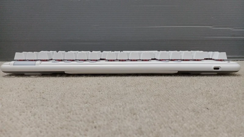 Clavier de jeu LOGICOOL YU0077