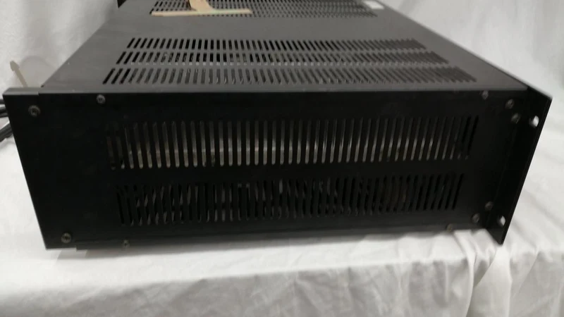 [JUNK] TOSHIBA *Junk Item Power Amplifier ADP-1010H